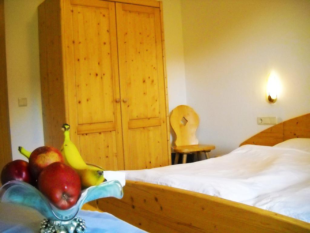 Gasthof Hohenbichl Hotel Terento Room photo