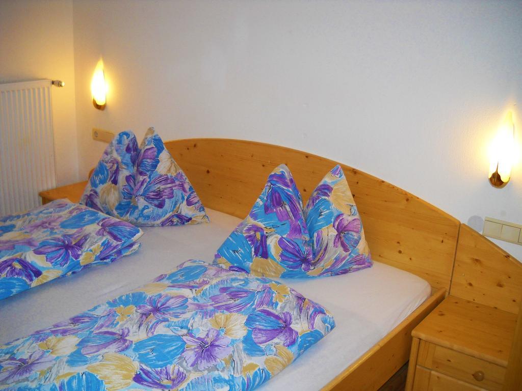 Gasthof Hohenbichl Hotel Terento Room photo